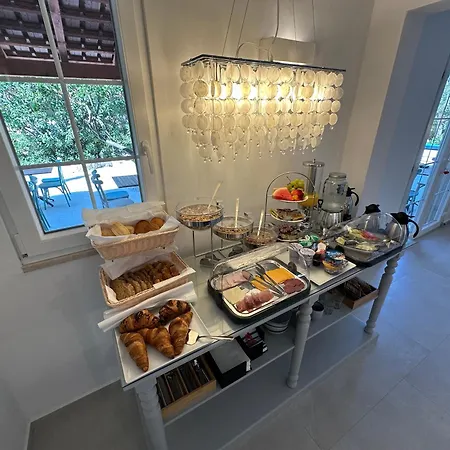 Gostinjska kuća Lupis 3*