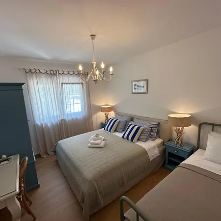 Lupis Gostinjska kuća Loviste